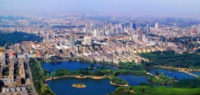 鞍山,友情与陪伴的温馨时光